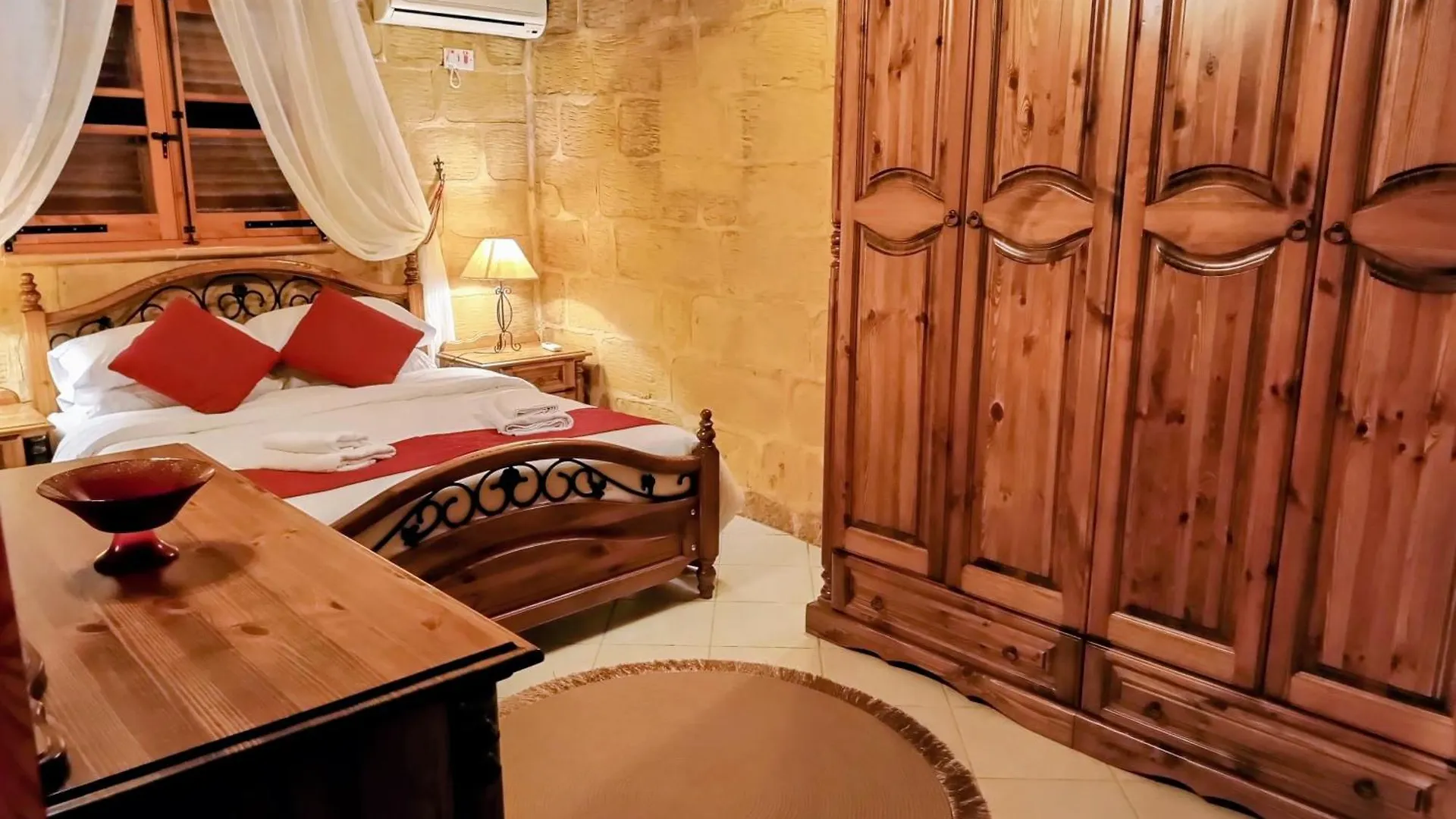 Mdina Gate Retreat - A Charming House Of Character Villa Rabat Holiday home